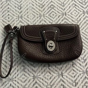 Beautiful Coach wristlet